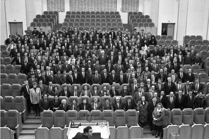 17 April 1990. First democratically elected parliament of Moldova starts working