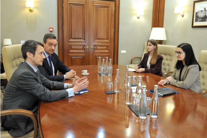 Вице-премьер встретилась с представителем Европейского инвестбанка