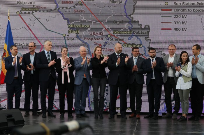 FOTO Va fi construită o nouă linie electrică aeriană de interconectare cu România. Victor Parlicov: Este un eveniment istoric