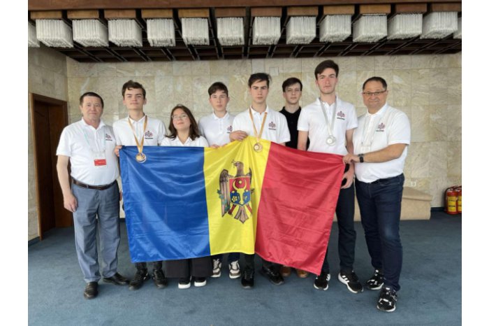 Молдавские школьники завоевали медали на Балканско