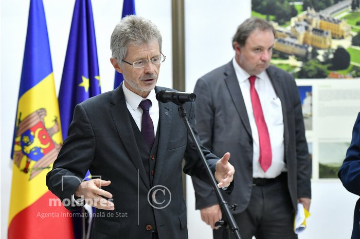 PHOTO Exhibition Czech Castles in Heart of Moldova inaugurated in Moldovan capital  