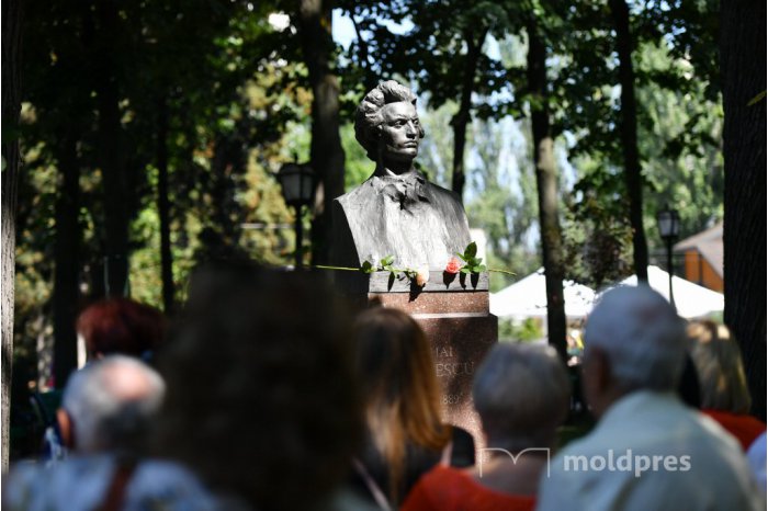 Great departed Romanian poet commemorated in Chisinau at 135th anniversary of death 