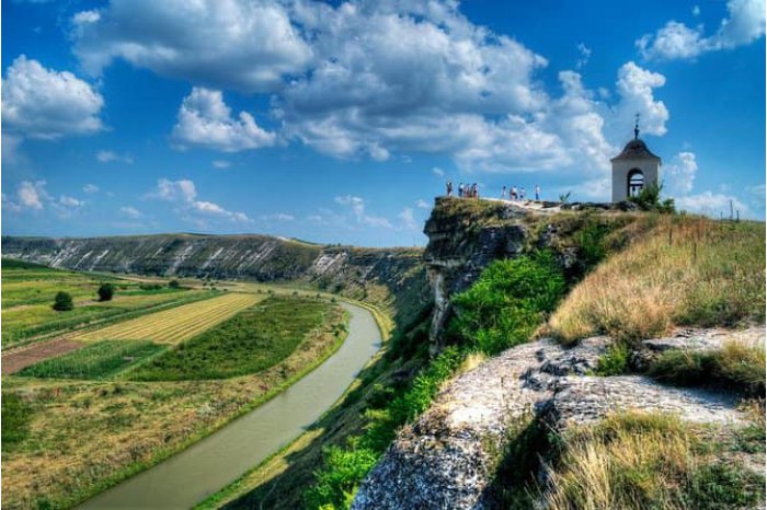 Discover Moldova with #MOLDPRES: Dragon's Way - ne