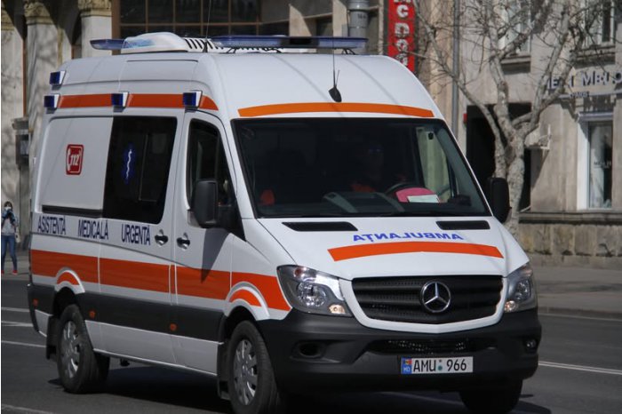 Peste 4600 de pacienți au solicitat ambulanța în ultimele 48 de ore